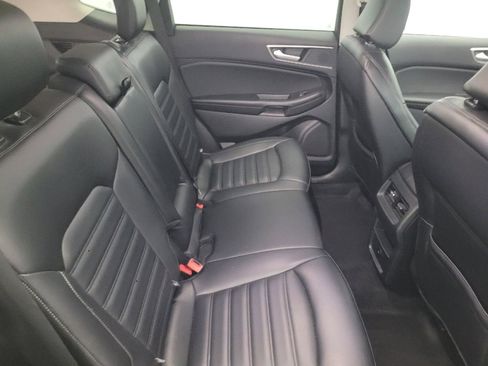 Used 2024 Ford Edge SEL image 19