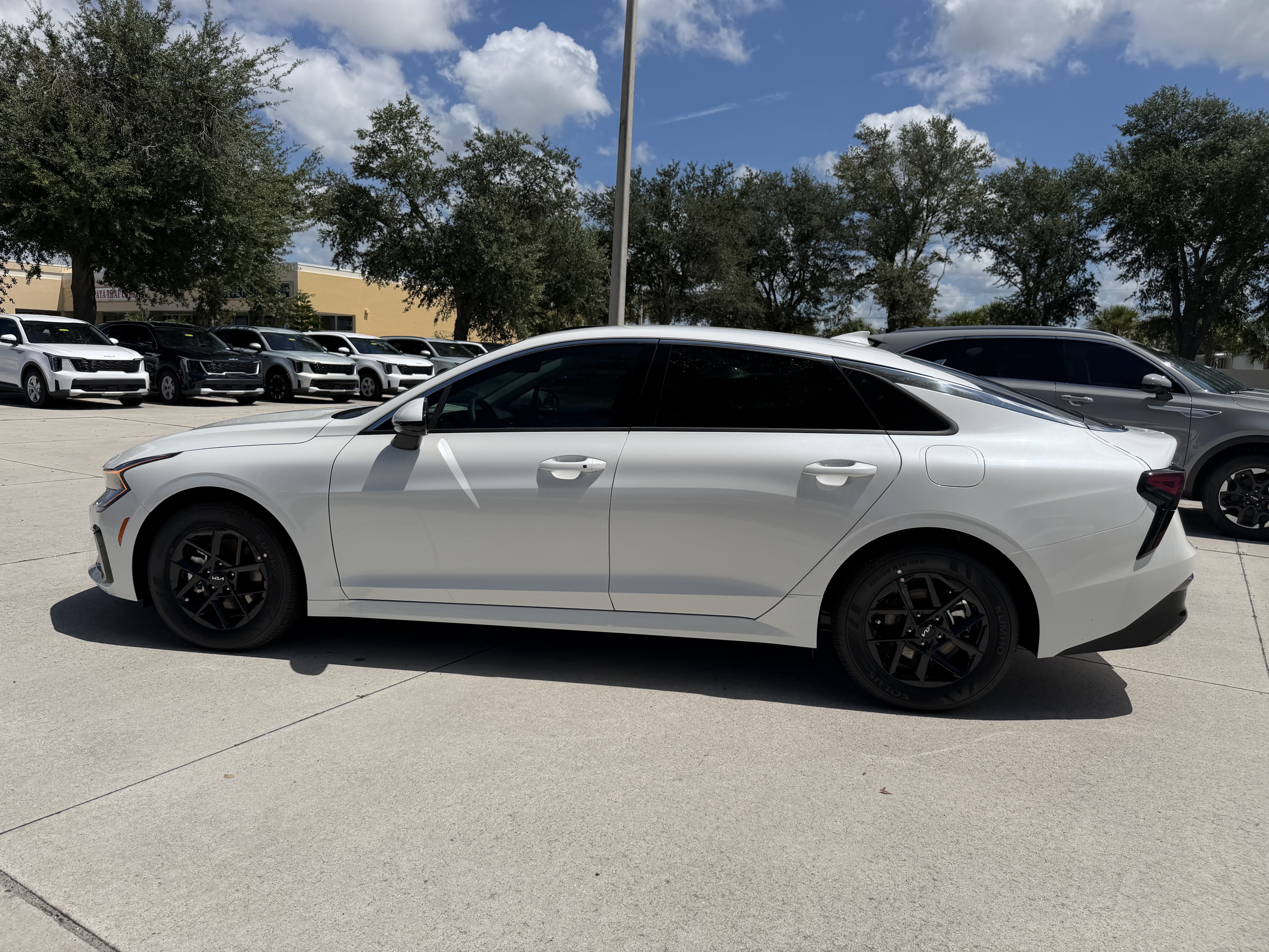 New 2026 Kia K5 LXS FWD image 6