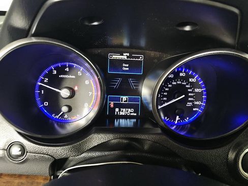 Used 2017 Subaru Outback 2.5i Limited AWD/4WD image 12