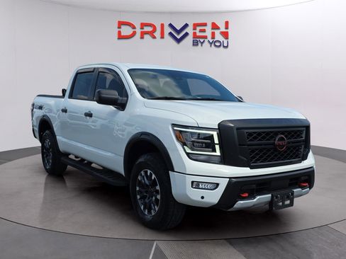 Used 2024 Nissan Titan PRO-4X w/ Pro-4x Utility Package image 7