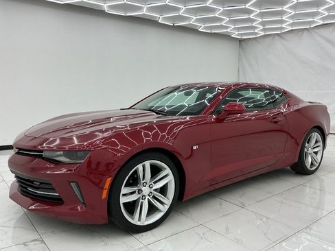 Used 2017 Chevrolet Camaro LT RWD image 6