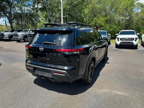 Used 2025 Nissan Pathfinder Rock Creek AWD/4WD image 10