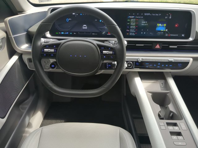 Used 2025 Hyundai Ioniq 6 SEL RWD image 14
