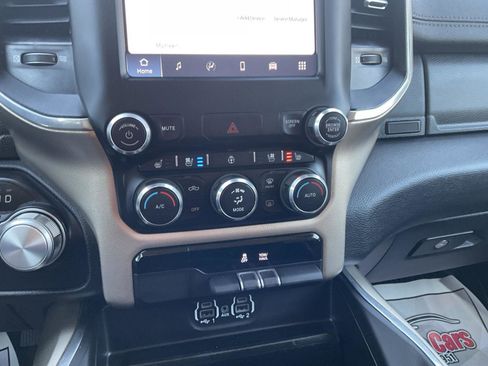 Used 2022 RAM 1500 Laramie AWD/4WD image 18