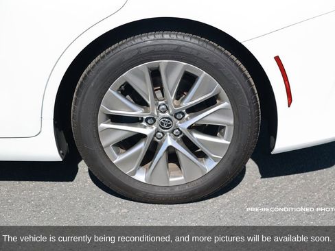 Used 2024 Toyota Mirai w/ Advanced Technology Package image 11