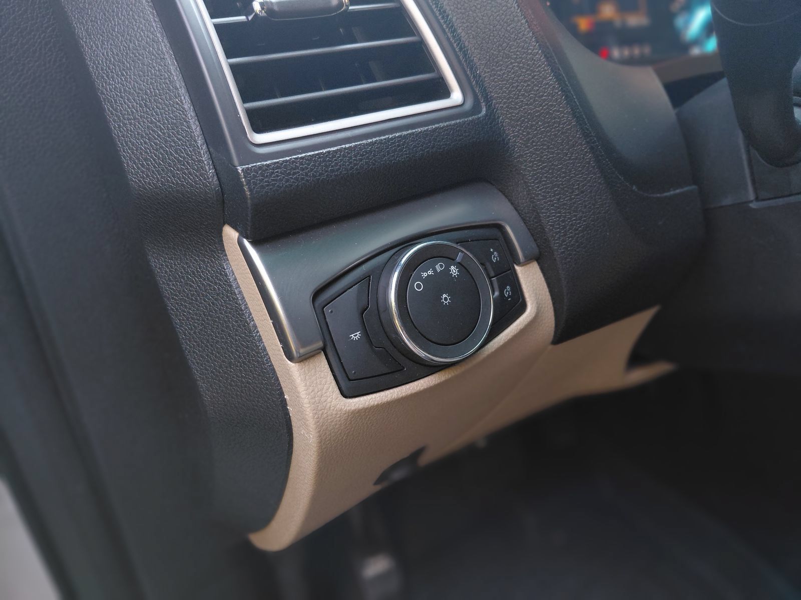 Used 2017 Ford Explorer 4WD image 17
