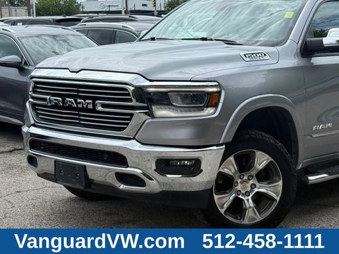 Used 2019 RAM 1500 Laramie AWD/4WD image 2