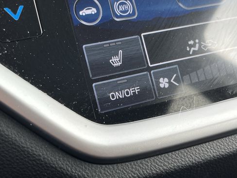 Used 2023 Subaru Ascent Limited w/ Technology Package image 34