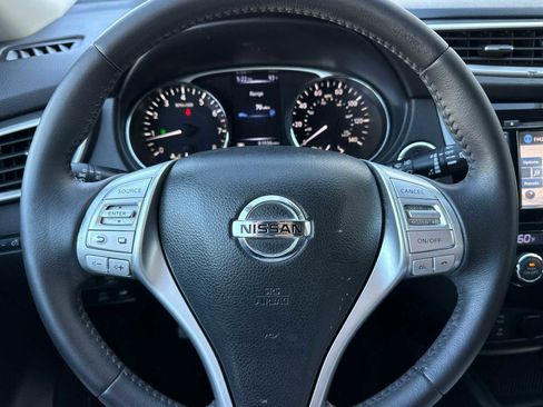 Used 2014 Nissan Rogue SL image 24