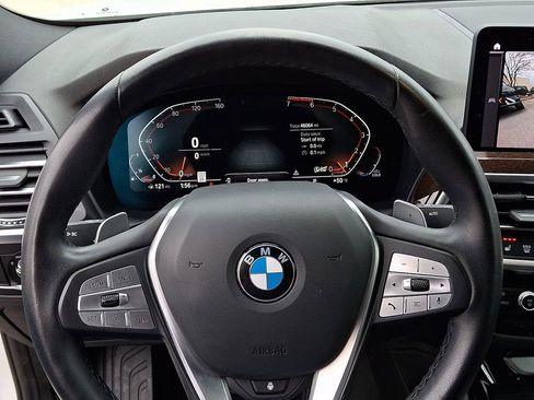 Used 2023 BMW X4 xDrive30i image 21