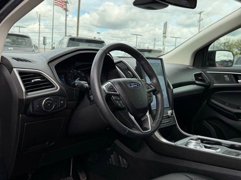 Certified 2022 Ford Edge SEL w/ Class II Trailer Tow Package AWD/4WD image 13