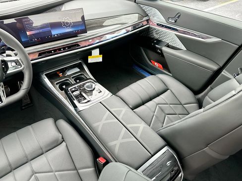 New 2026 BMW 760i xDrive 760i xDrive w/ Executive Package image 18