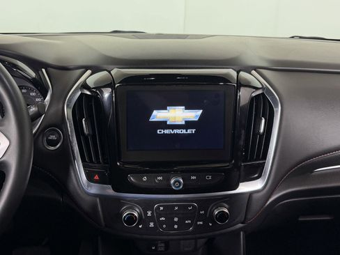 Used 2023 Chevrolet Traverse RS AWD/4WD image 13
