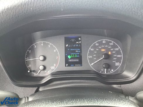 Used 2024 Toyota Corolla LE image 32