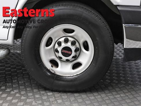 Used 2024 GMC Savana 2500 w/ Driver Convenience Package RWD image 28