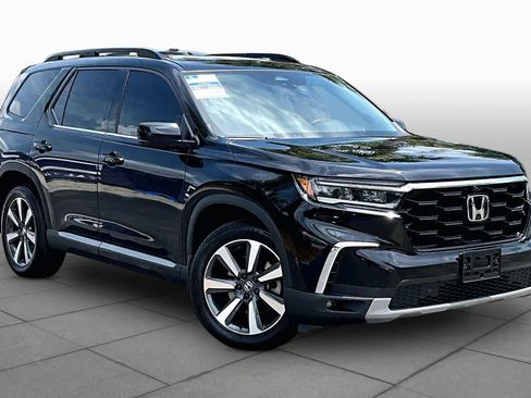 Used 2023 Honda Pilot Elite image 3