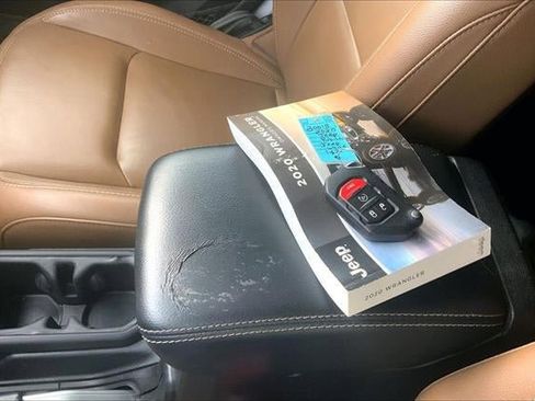 Used 2020 Jeep Wrangler Rubicon image 9