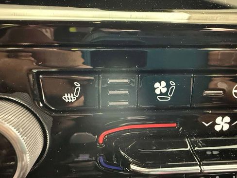 New 2025 Jeep Grand Cherokee Summit image 35