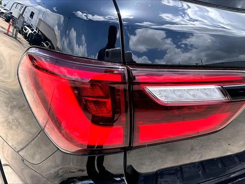 Used 2022 INFINITI QX80 Sensory w/ Cargo Package RWD image 29