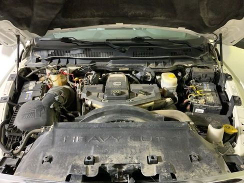 Used 2018 RAM 2500 SLT AWD/4WD image 27