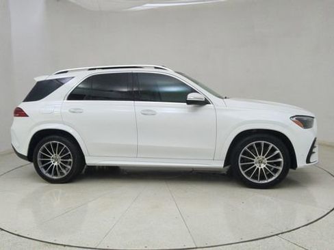 Used 2024 Mercedes-Benz GLE 450e 4MATIC w/ AMG Line Exterior image 65
