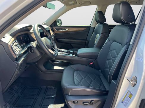 Certified 2024 Volkswagen Atlas SE AWD/4WD image 13