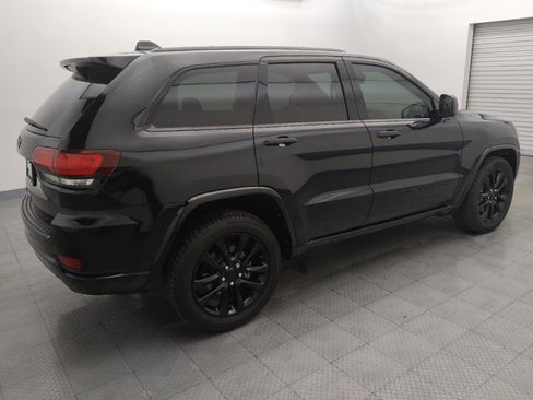 Used 2022 Jeep Grand Cherokee Laredo X image 10