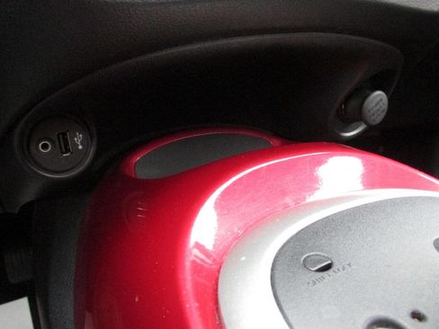 Used 2012 Nissan Juke SL image 63