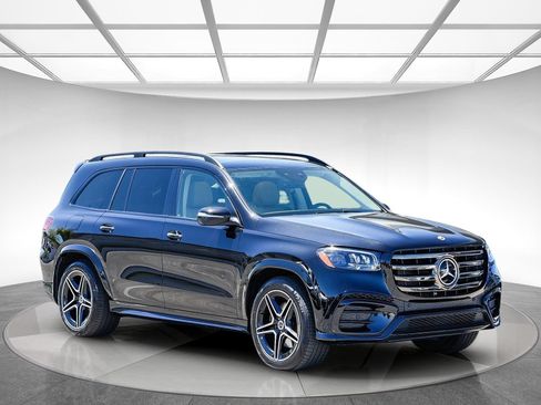 Certified 2024 Mercedes-Benz GLS 450 4MATIC image 6