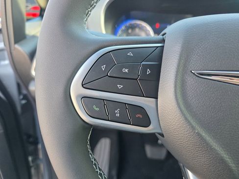 New 2026 Chrysler Pacifica Limited image 19