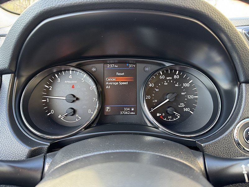 Used 2022 Nissan Rogue Sport SV AWD/4WD image 18