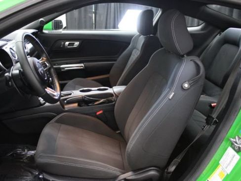 Used 2019 Ford Mustang Coupe w/ Ecoboost Performance Package RWD image 12