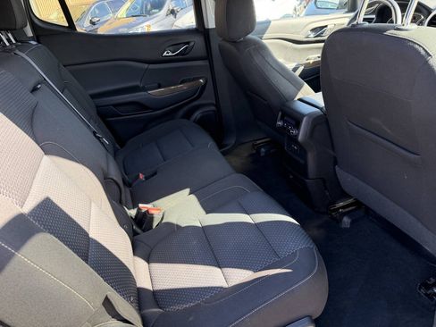 Used 2020 GMC Acadia SLE FWD image 9
