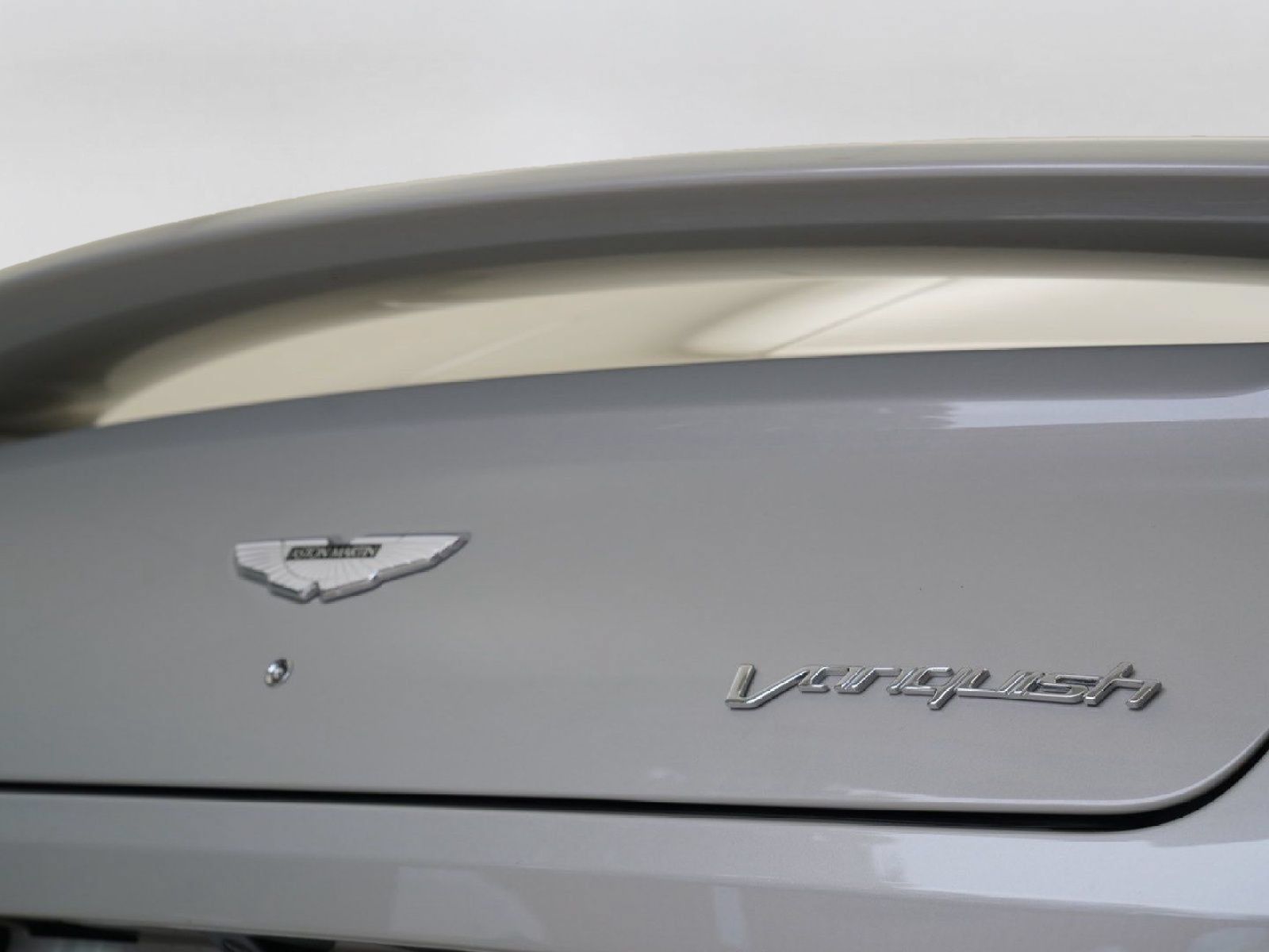 Used 2016 Aston Martin Vanquish Coupe RWD image 56