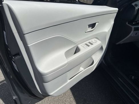 Certified 2024 Hyundai Kona SEL AWD/4WD image 16