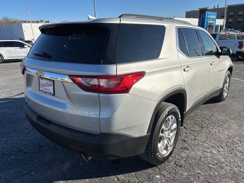 Used 2020 Chevrolet Traverse LT image 5