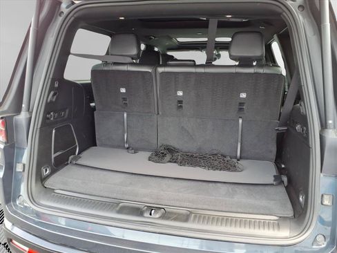 Used 2023 Jeep Wagoneer 4WD image 26