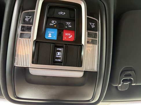 Used 2025 RAM 1500 Big Horn AWD/4WD image 24