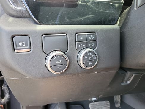 Used 2026 GMC Sierra 1500 SLT RWD image 18