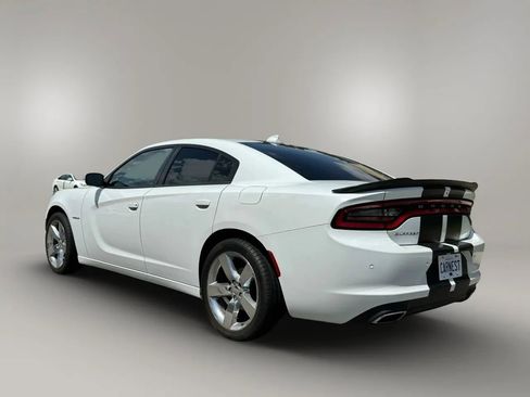 Used 2019 Dodge Charger SXT AWD/4WD image 8