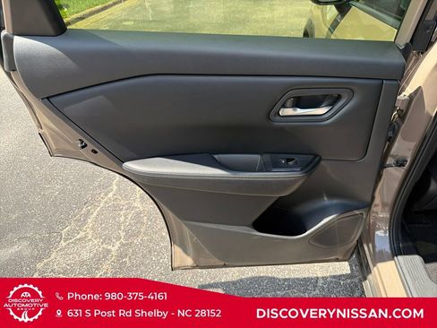 Certified 2025 Nissan Rogue SV AWD/4WD image 26