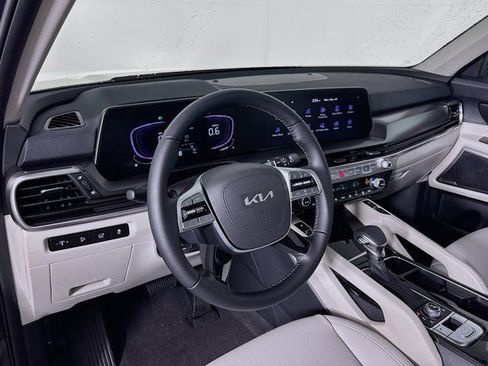 New 2025 Kia Telluride S image 12