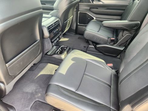 New 2026 Jeep Grand Wagoneer Limited AWD/4WD image 25
