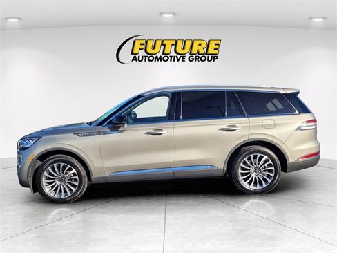 Certified 2023 Lincoln Aviator AWD w/ Premium Package image 8