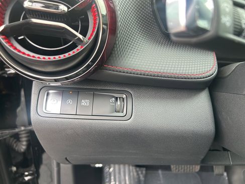 Used 2025 Chevrolet Equinox RS image 27