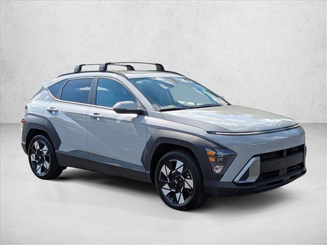Used 2025 Hyundai Kona SEL FWD image 2