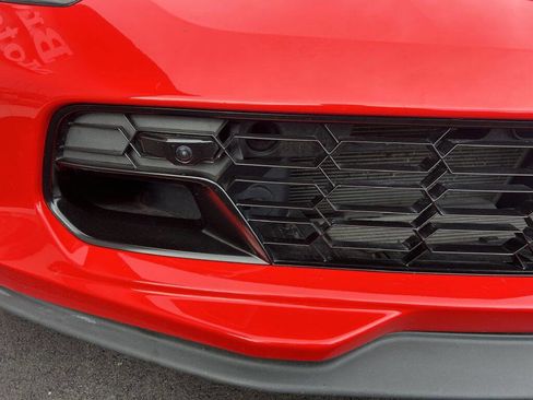 Used 2018 Chevrolet Corvette Grand Sport image 10