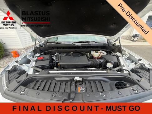 Used 2025 Chevrolet Silverado 1500 RST AWD/4WD image 51