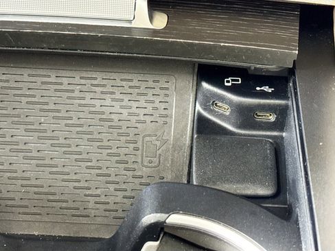 Used 2021 Mercedes-Benz GLS 580 4MATIC image 19