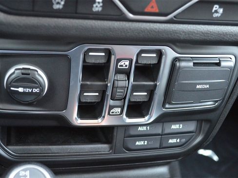 New 2025 Jeep Wrangler Sport S image 23